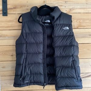North face puffer vest- never worn- black- size large